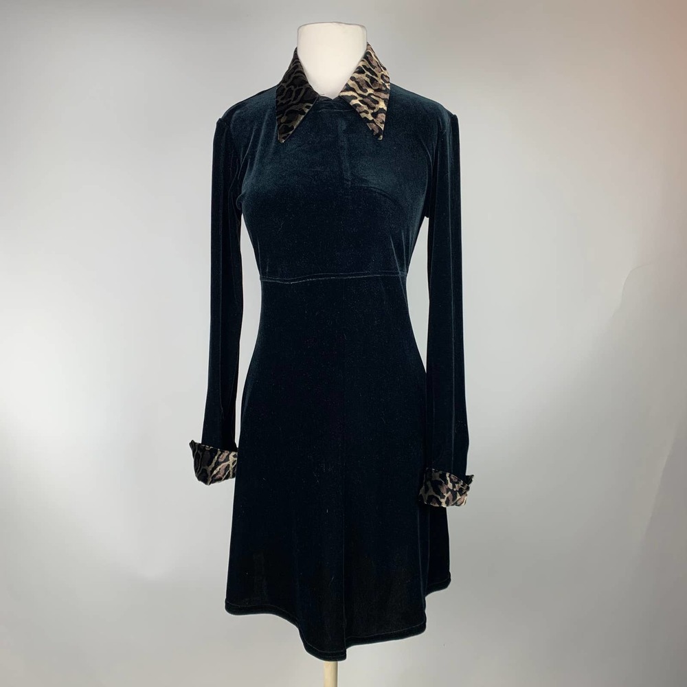 VINTAGE Rabbit Designs Black Velvet Dress Leopard Collar Cuffs 90s Retro - 6